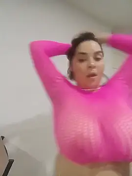 Charryluna_25 - Show My ass