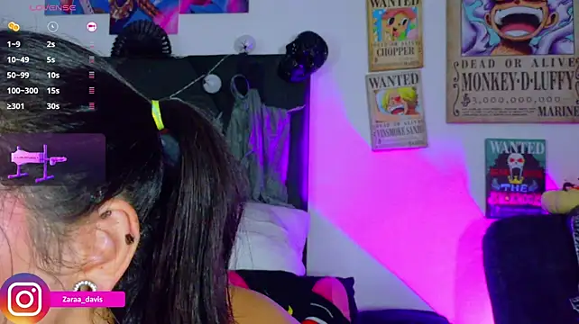 Zaradavis - fistiing in my pussy with fingers in ass