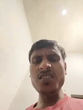 Priyadiwani - Cume in face public