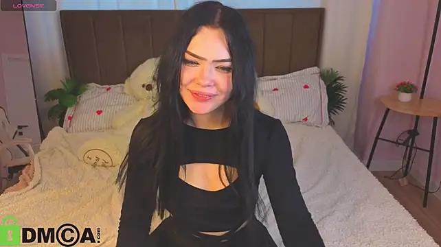 Nikki_doll - stand up and turn around