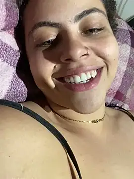 Chloe_Leaozinho - Squirt 💦 gosta na sua boquinha