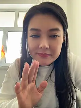 Yueyue181 - 乳交鸡吧1分钟