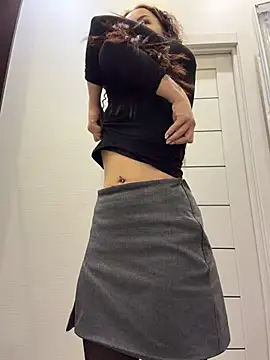 AngelinaTeller - Destroy pantyhose &show pussy