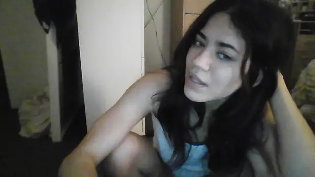 SkylarHopexo - Strip Tease