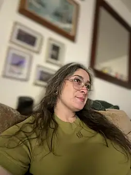 Alix_Valentine - (LT) Picks something off tip menu💞🎀