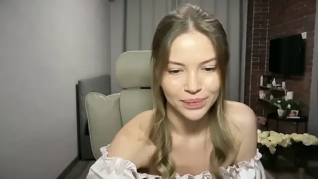 EmmyMills - Topless❤️