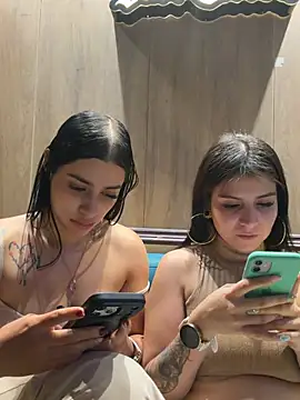 AlannaEvons - Fingers In Pusyy 🔥😈