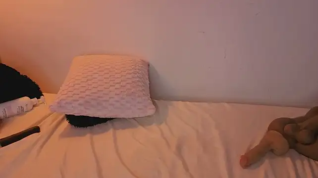 Daddysgirl1_ - one finger in ass deep