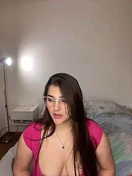 Angietubebe - Oral sex and a tit-job—5 minutes.