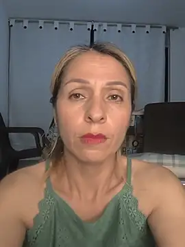 AlexaFoxx_ - 🔥Pinching my nipples