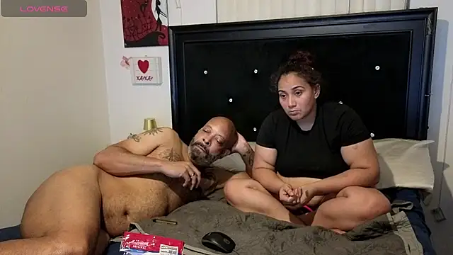 MrAndMrsCrook - Slutty wife twerk n gets spanked