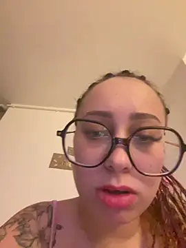 Queenlo_xxx - gagne 2 vidéos👅