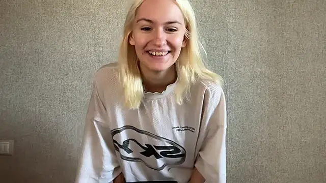 Viola-Whisper - suck dildo