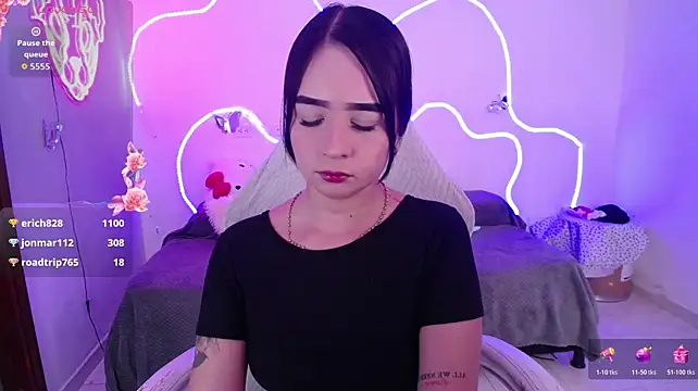 Sweetalloy - show oil on tits