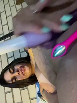 Nandahotcasada - Sentar no dildo com lush na PPK