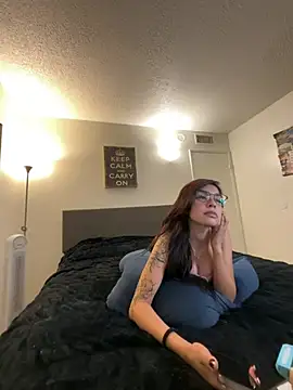 EmeryKinleys - Take my shirt off 💕❤️‍🔥