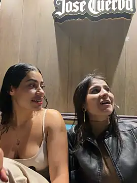 AlannaEvons - Fingers In Pusyy 🔥😈