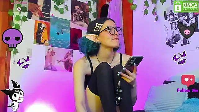 Bluedarkelf888 - rubb my clitoris