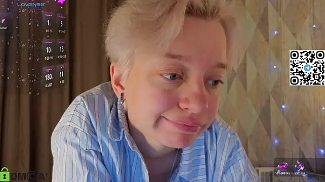 Michelle_Blond - smoke on tits