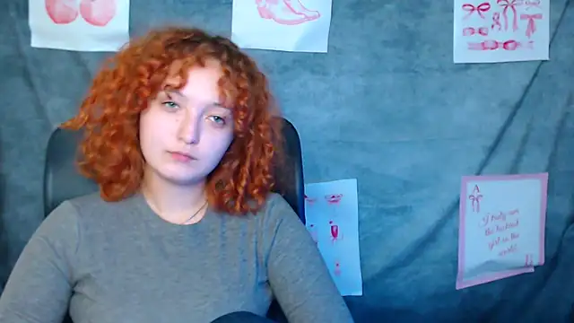 MissAriaa - 🎀Hands instead of a bra🎀
