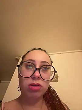 Queenlo_xxx - gagne 2 vidéos🔥