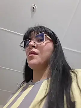 Lia_flowers - SWEET CREAMY MASTURBATION