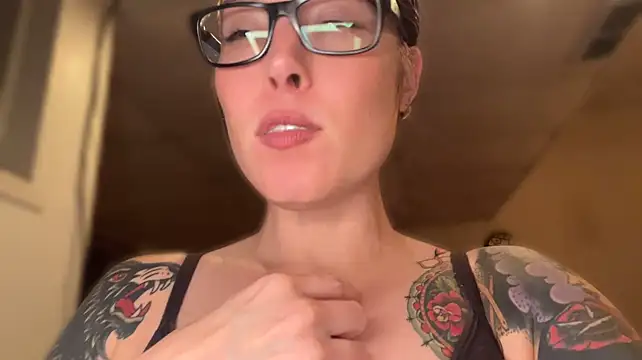 MissGoldenCartier
