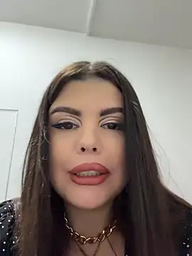 AmelliaDiamond - To caress pussy through panties 🔥