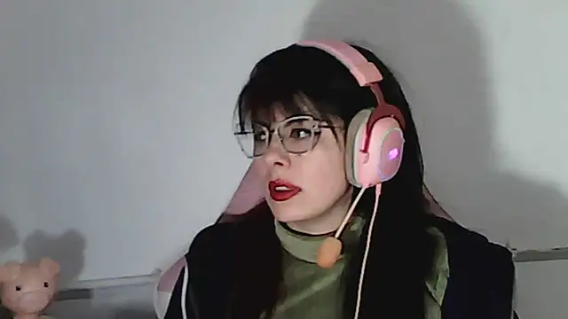 Owly_bloom - twerk with cream in ass