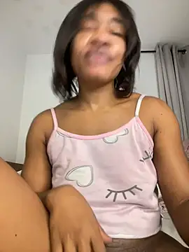 _yisela_ - Juicy pussy