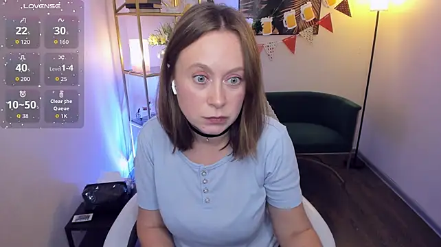 Brooke_lover - show tits closer ;)