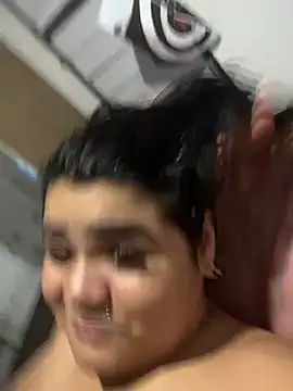 MorenaCariok - Suruba com minha amg e um velho