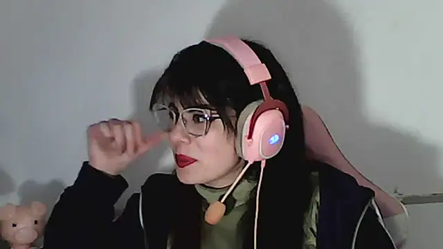 Owly_bloom - twerk with cream in ass