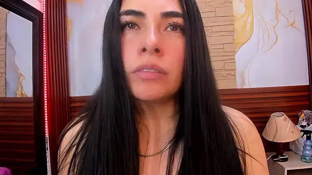 Misssexypri - kisses on Maribel's big butt