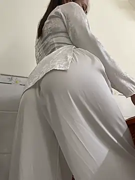 NINA2102 - take off underwear👗