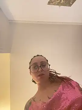 Queenlo_xxx - gagne 2 vidéos🔥