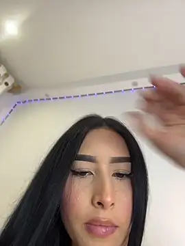 Kymberly_18 - say hi & blow kiss 💋