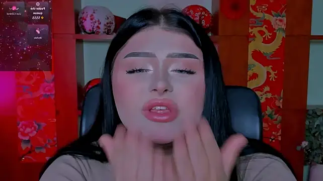 amanda_striking