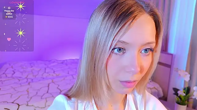 Bowbb - flash tits
