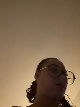 Queenlo_xxx - gagne 2 vidéos💦