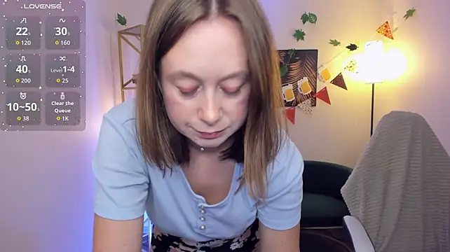 Brooke_lover - show tits closer ;)