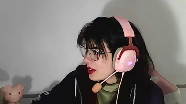 Owly_bloom - just chatting