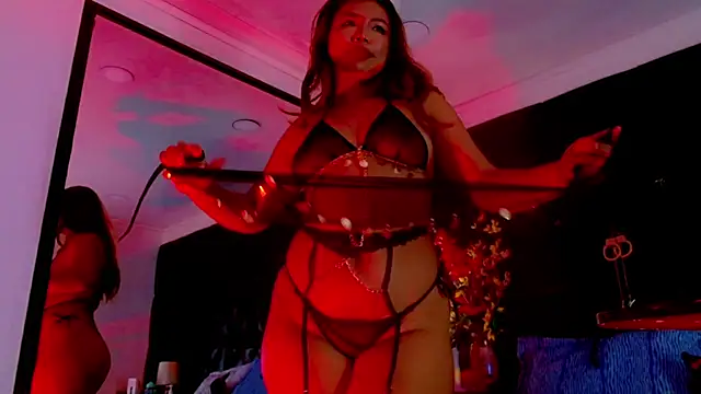 Cloelombard - playing with my pussy