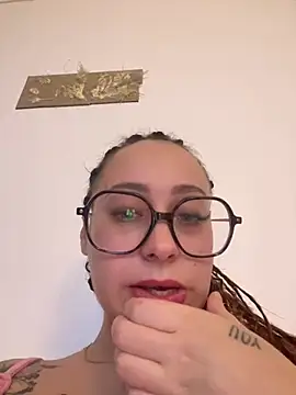 Queenlo_xxx
