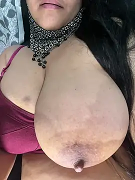 Vhjigdcntrddvbj - Massage cream with boobs