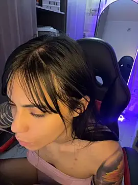 I_am_nina_ - strip sensual