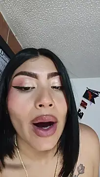 Kylie_brazt - spit tits