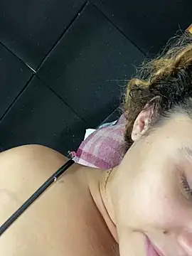 Chloe_Leaozinho - Squirt 💦 gosta na sua boquinha