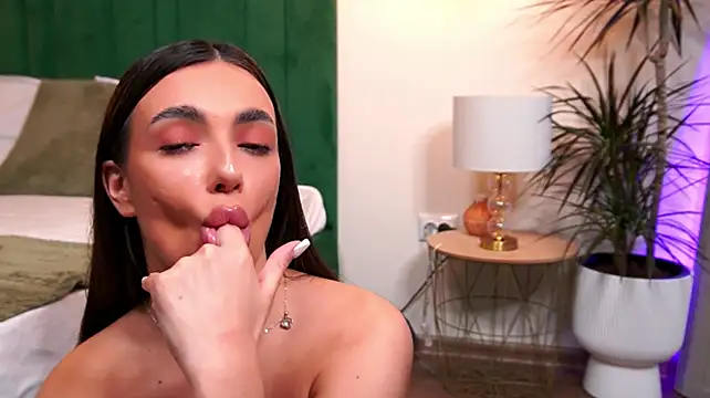 VeyaNash - Fingers deep in my dripping 👈🥵