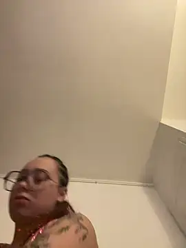 Queenlo_xxx - gagne 2 vidéos💦